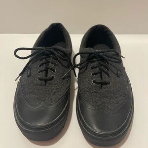 Vans Men's Dark Gray and Black Lace-Up Shoes